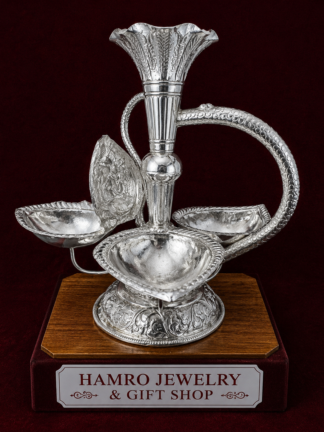 Sukunda Oil Lamp — Naga Handle